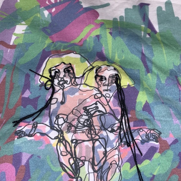 Stunning Shahar designed Tee - Picture 3 of 5